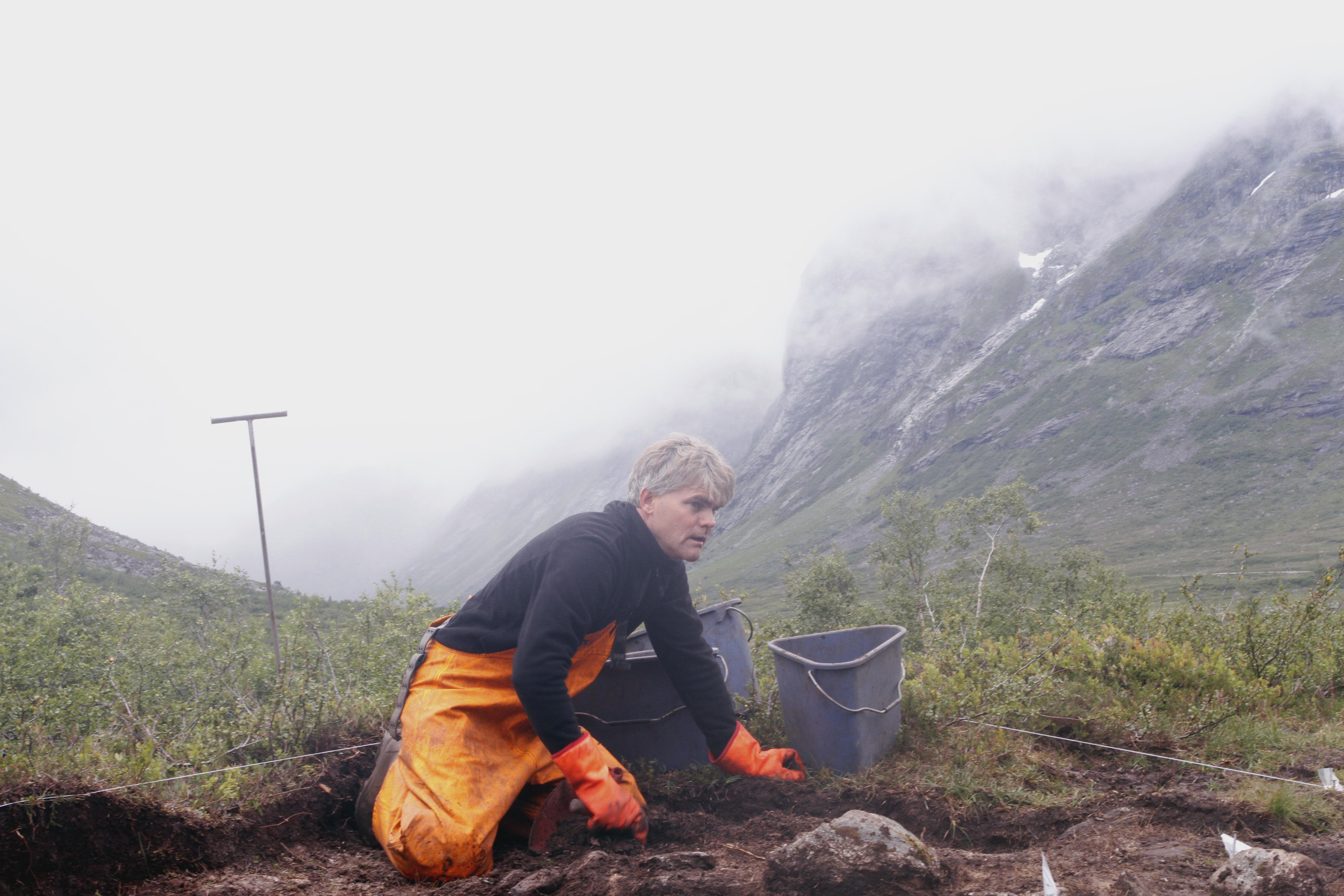 Funnområde i Langfjelldal var svært begrenset, godt avgrenset innenfor rammene av utgravingsfeltet på under 20m2. Foto: Morten Ramstad,© Universitetsmuseet i Bergen